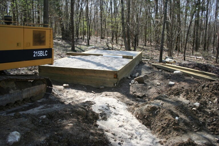 Bottomless sand filter