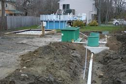 Residential denitrifying septic system